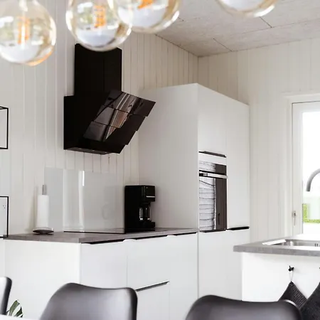 Take Family To Large House Near The Coast * Hadsund