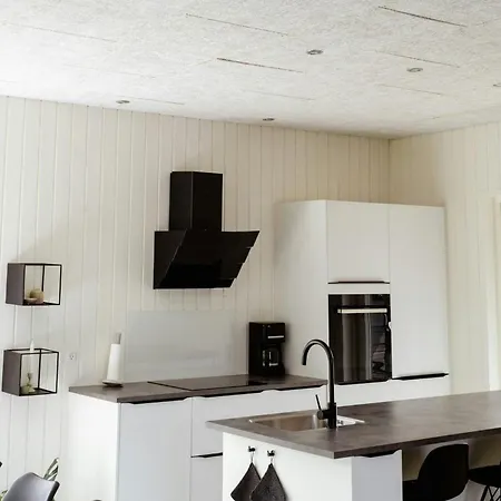 Take Family To Large House Near The Coast